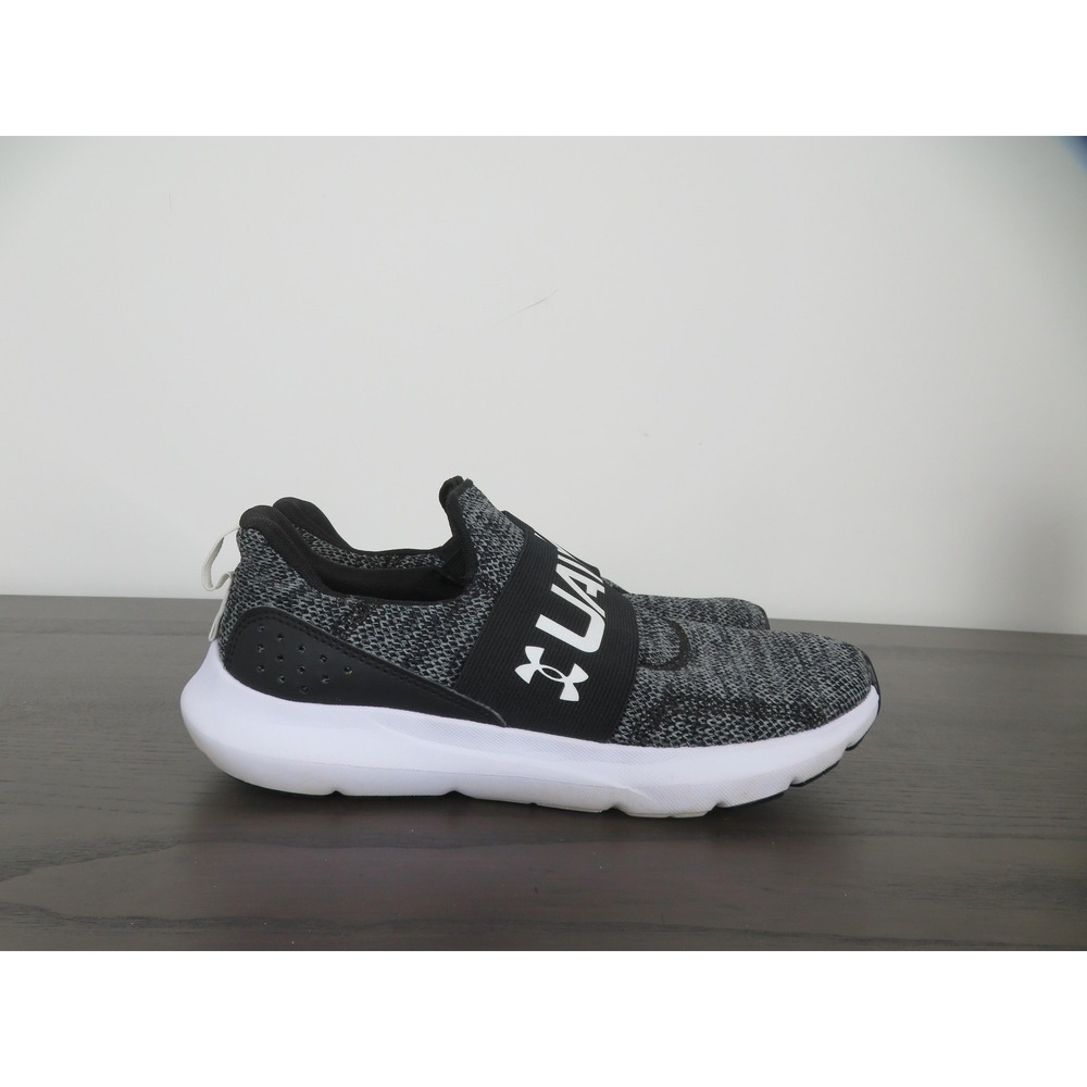 Under Armour Surge 3 Slip Shoes Mens 10 Black Mesh Running Sneakers 3026506-001
